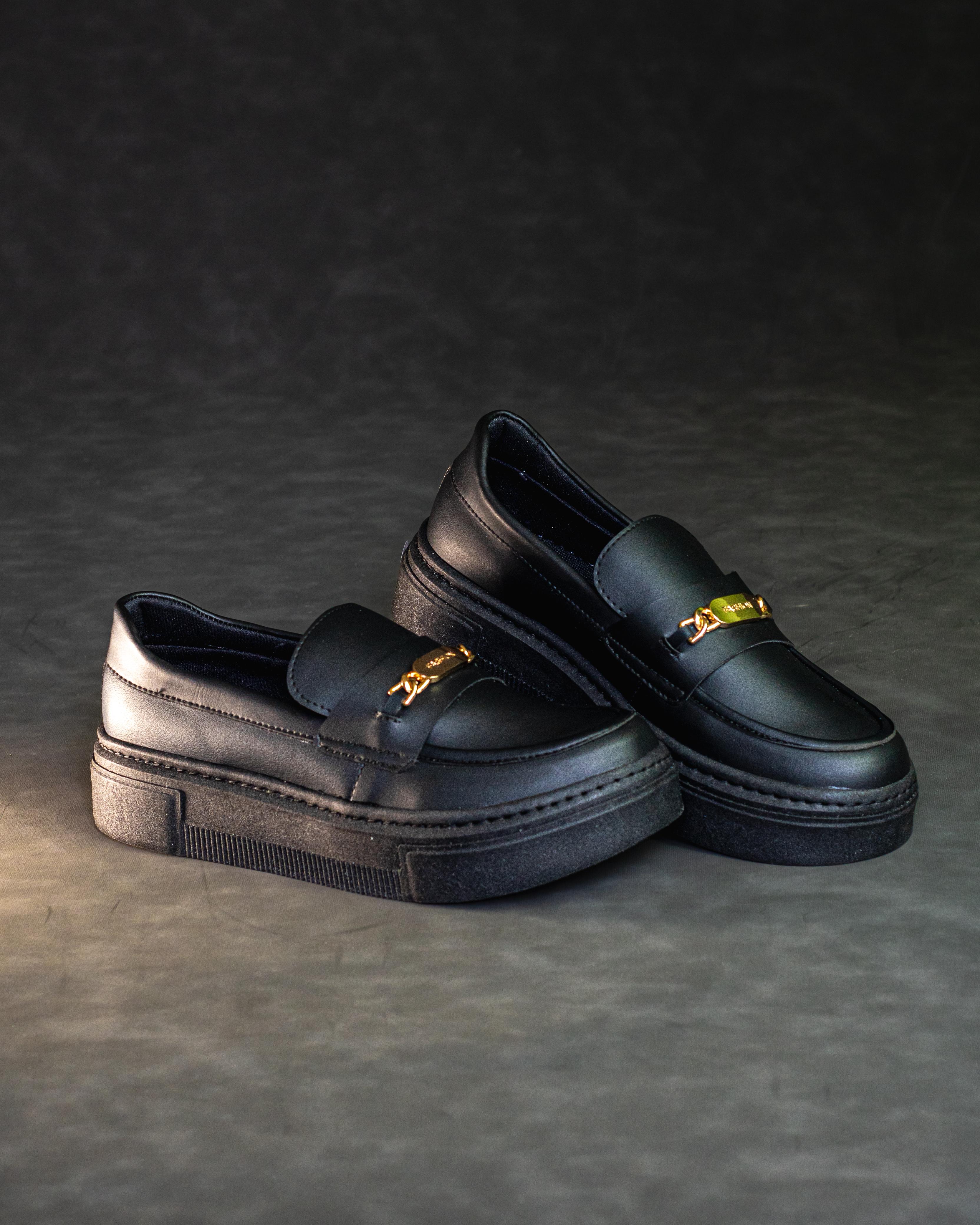 gid://shopify/MediaImage/24956962242654